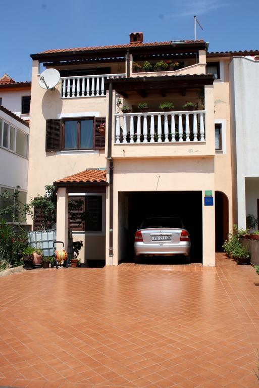 Apartments Ana プーラ 部屋 写真